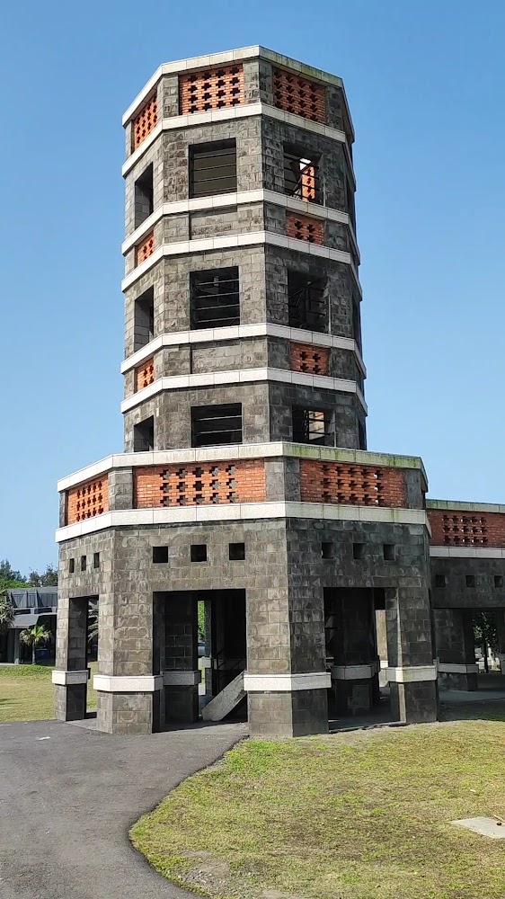 八角瞭望台石造塔樓近景