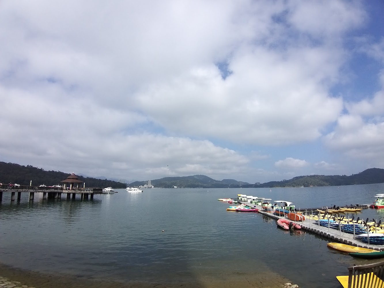 伊達邵碼頭湖景與遊艇