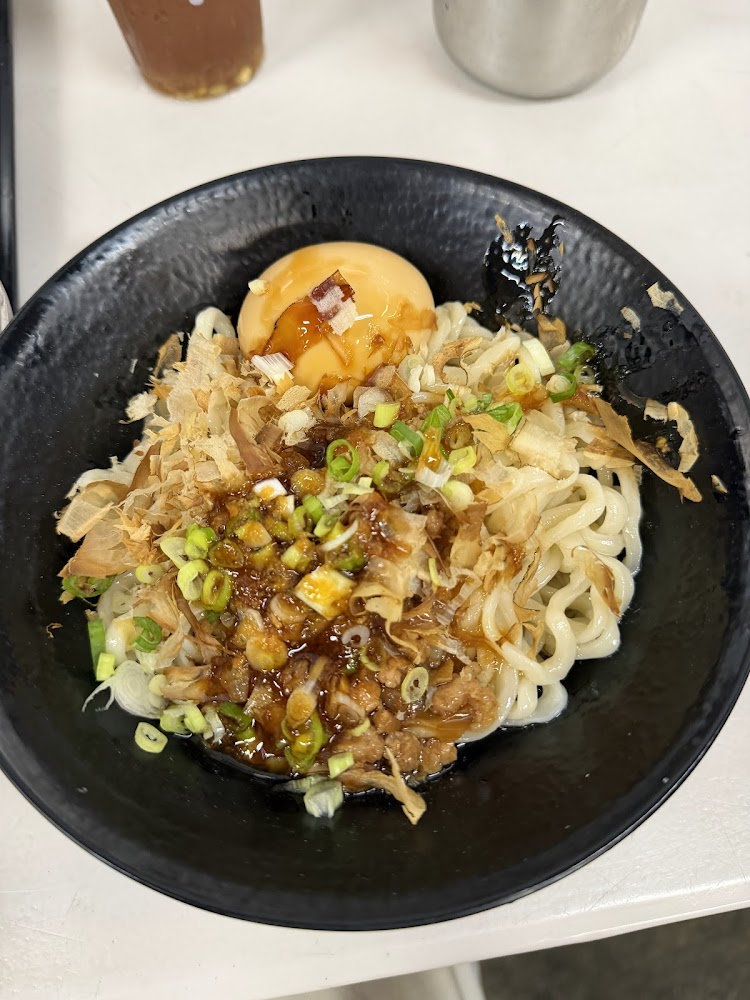 山內雞肉乾拌麵近拍