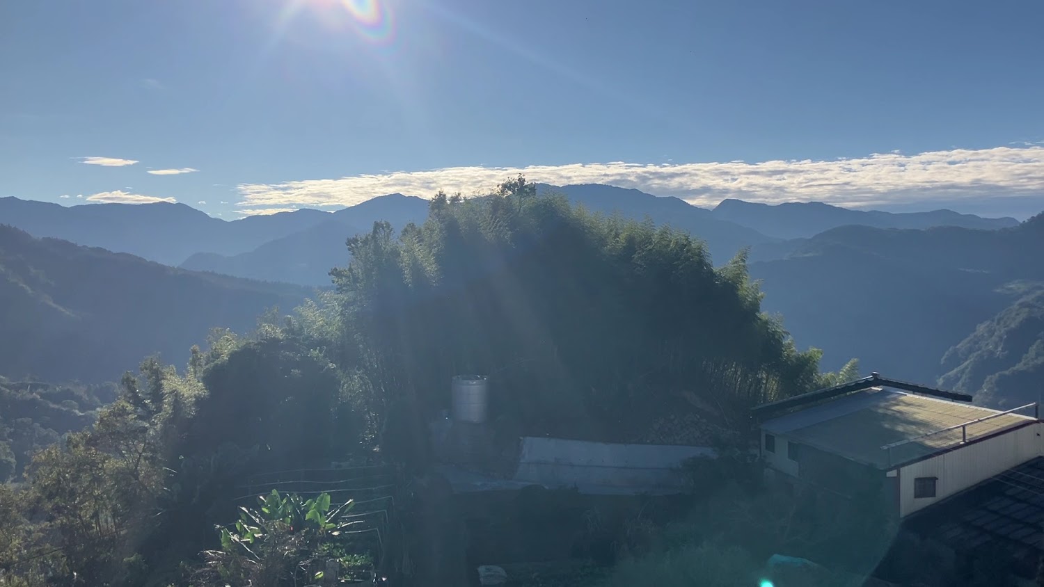 阿里山周邊山景與陽光雲海視野