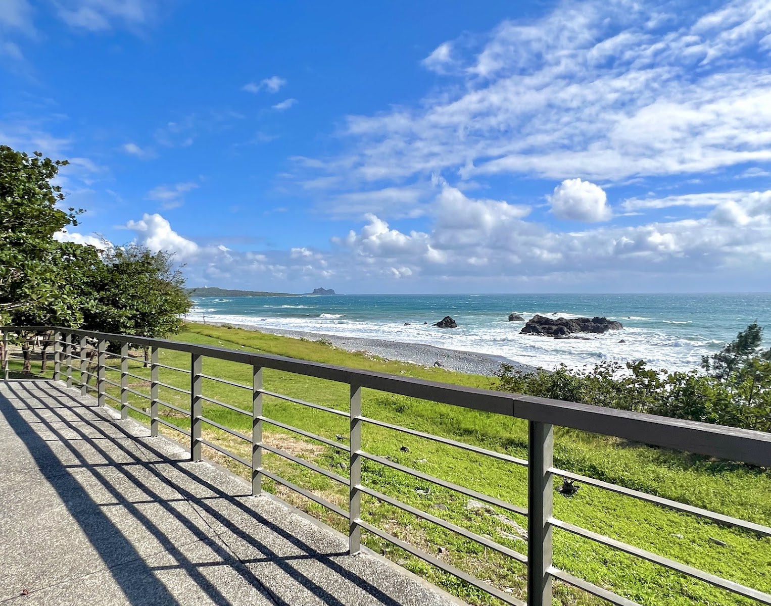 成功鎮海濱公園護欄遠眺太平洋
