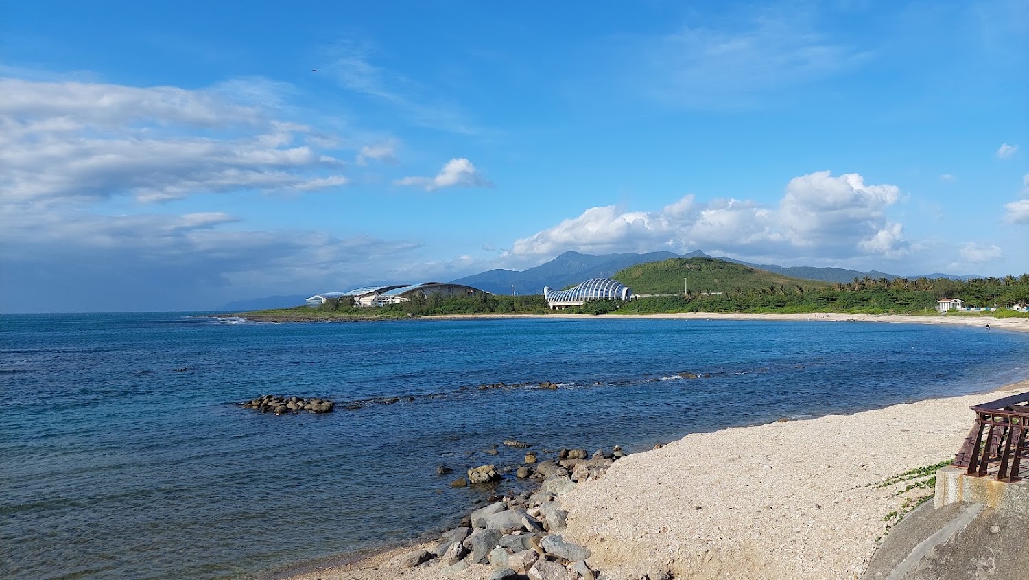 後灣沙灘藍天海岸