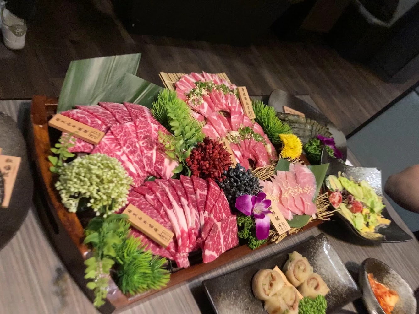 川三上選燒肉中壢店精緻生肉海鮮拼盤