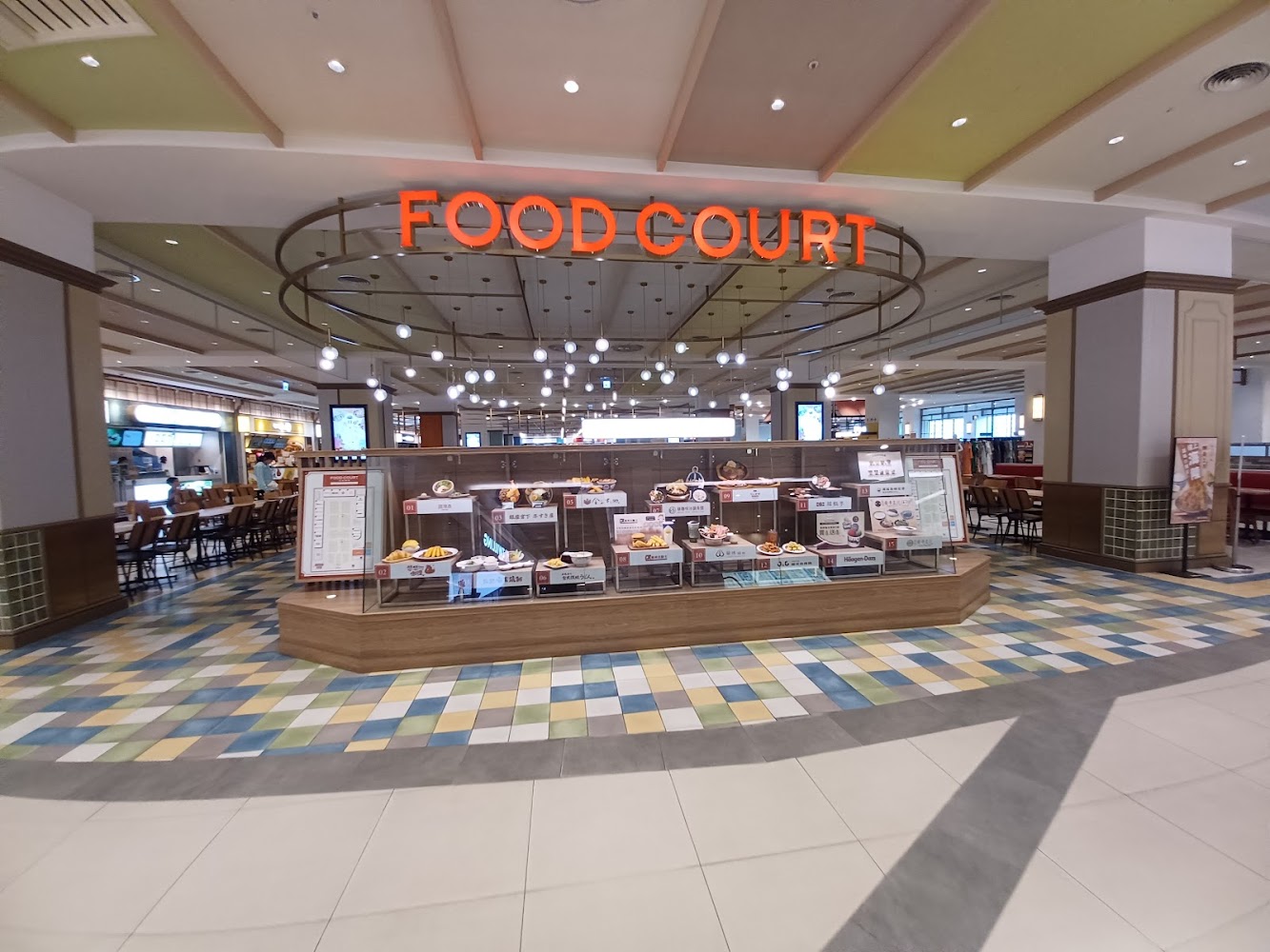 台南三井 Outlet FOOD COURT 美食廣場入口