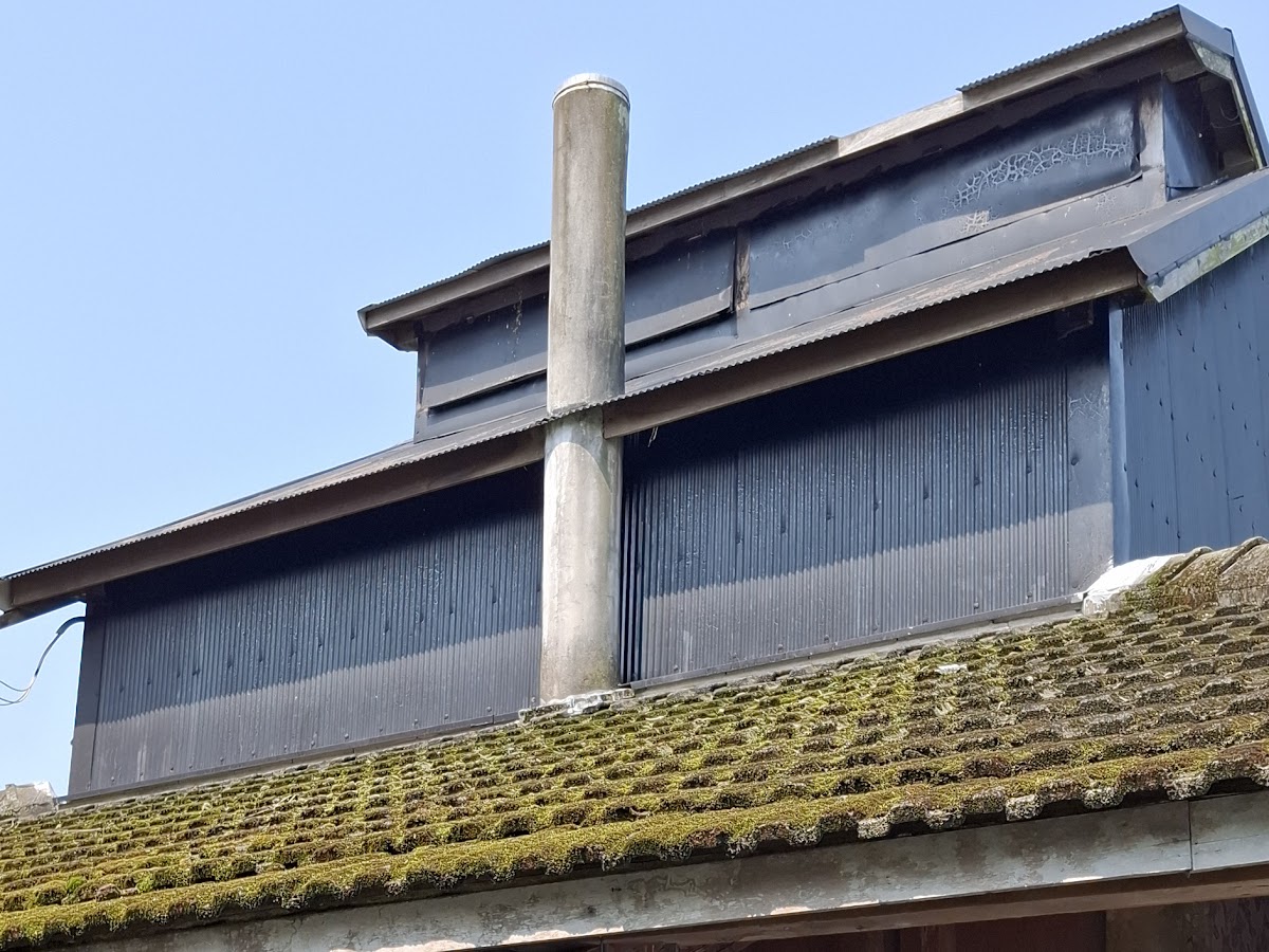廖快菸樓雙層通風構造煙囪藍天花蓮鳳林歷史建築