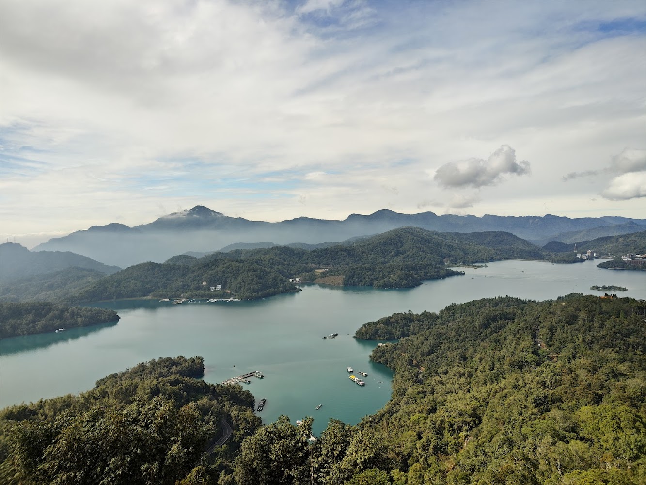 慈恩塔高處湖景