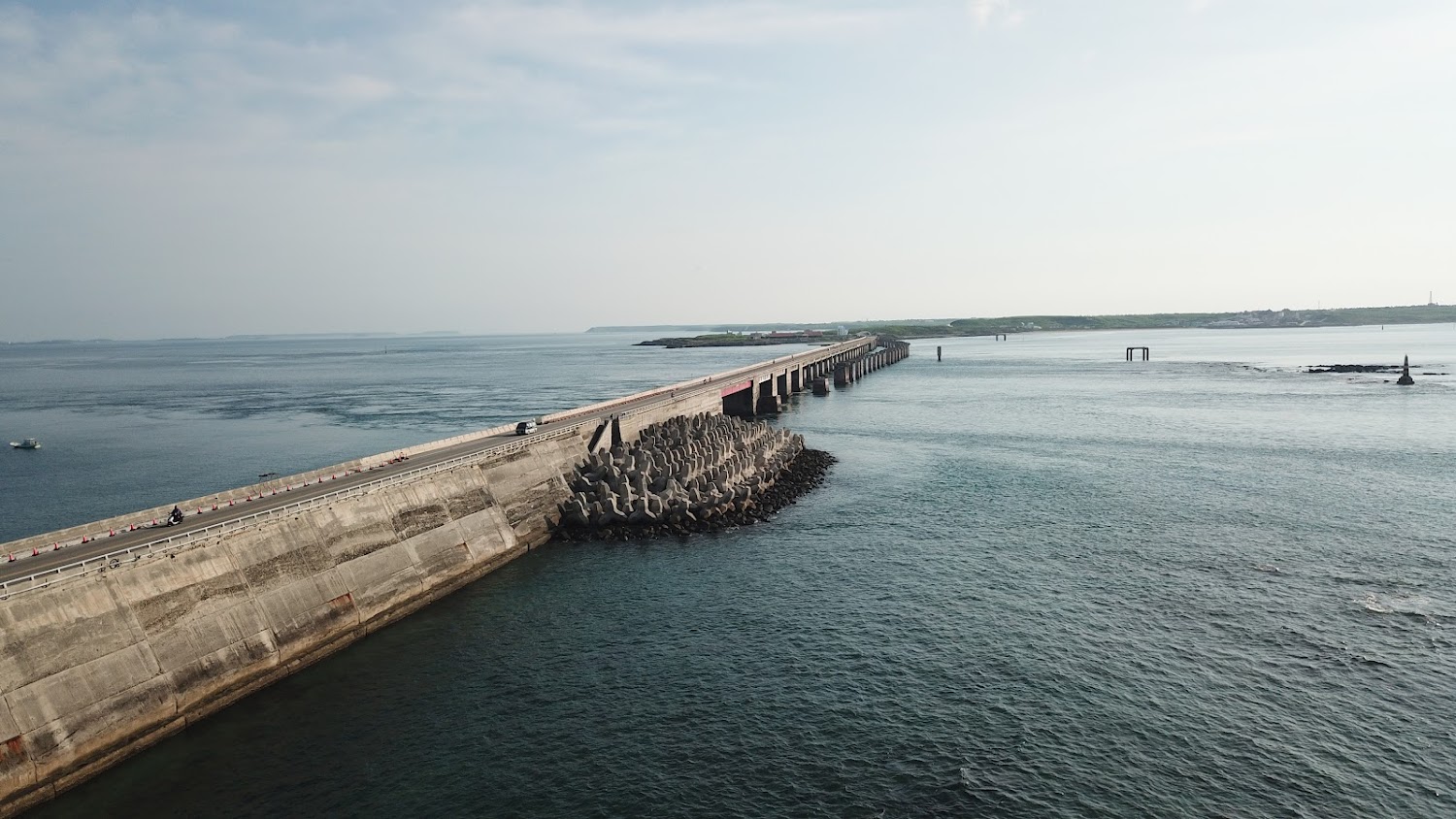 澎湖跨海大橋橫跨海面景觀