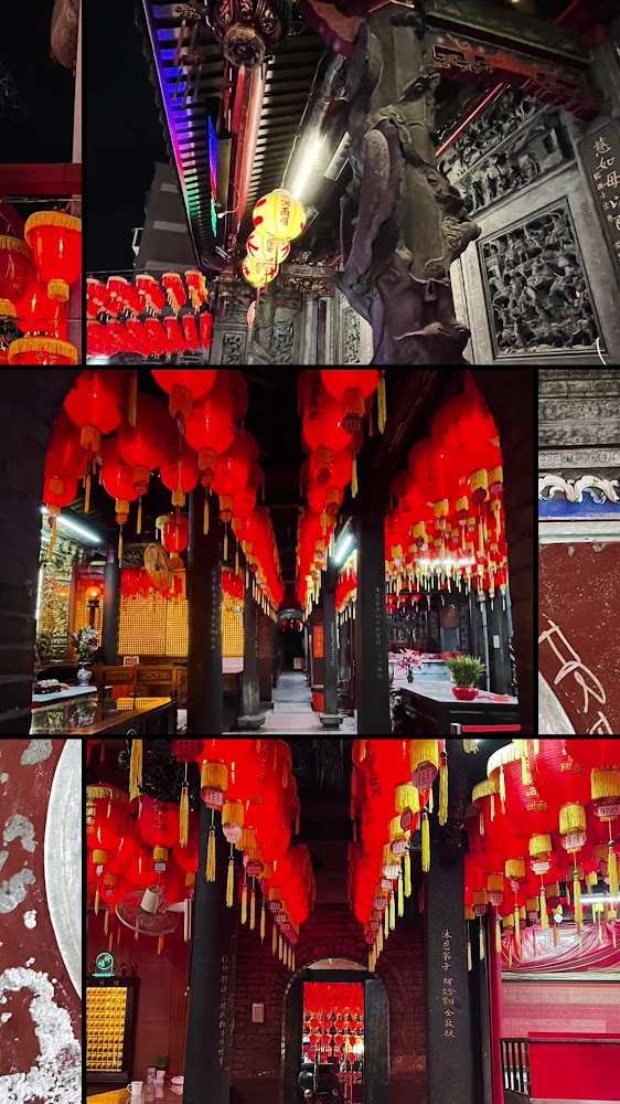 廟宇內外懸掛大量紅燈籠的景象