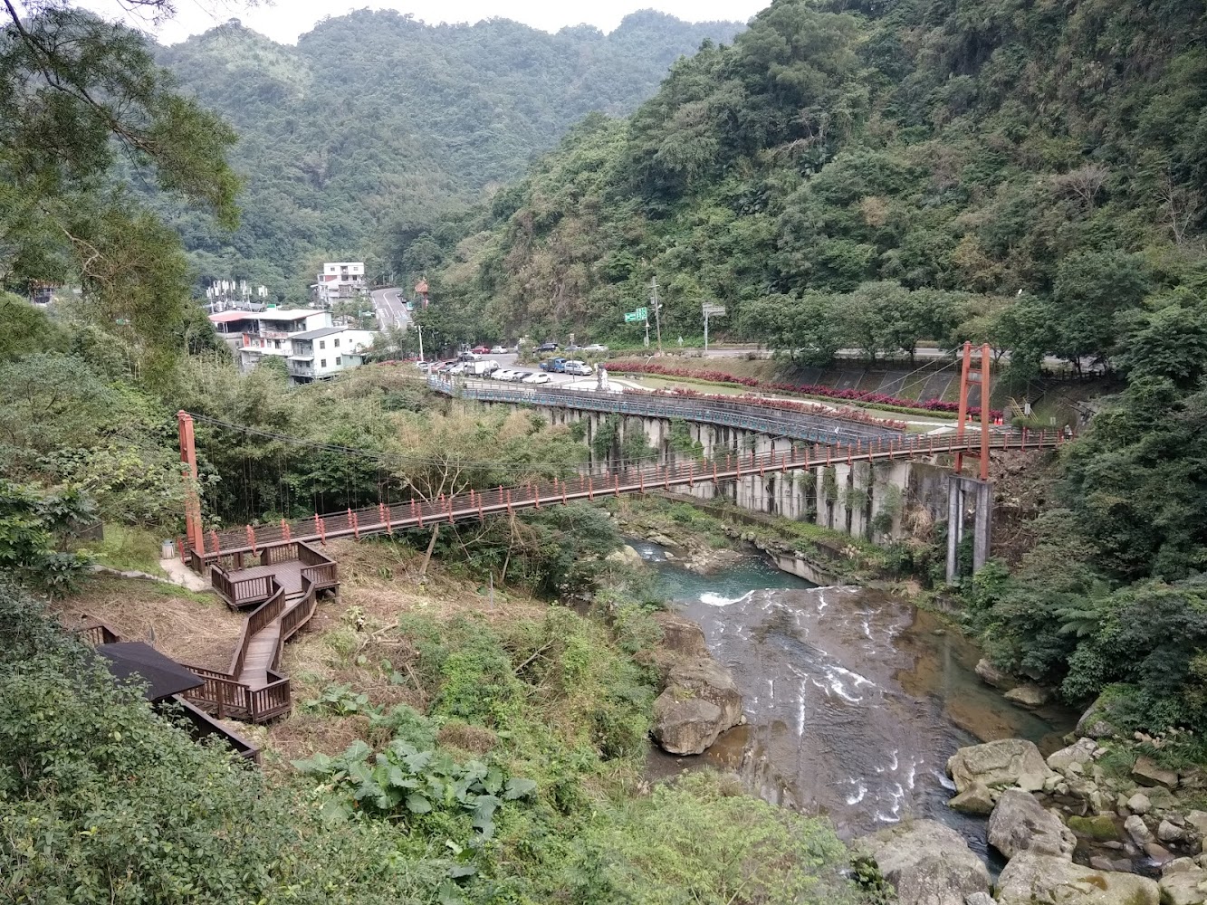 外按古道吊橋與步道