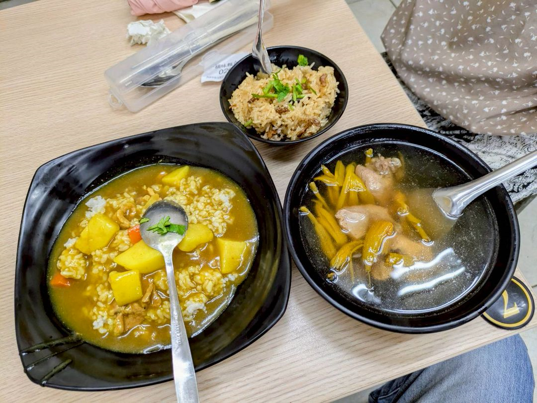 一福味油飯與湯品套餐