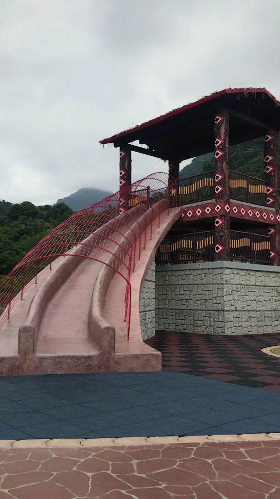 泰雅原住民文化產業園區兒童溜滑梯