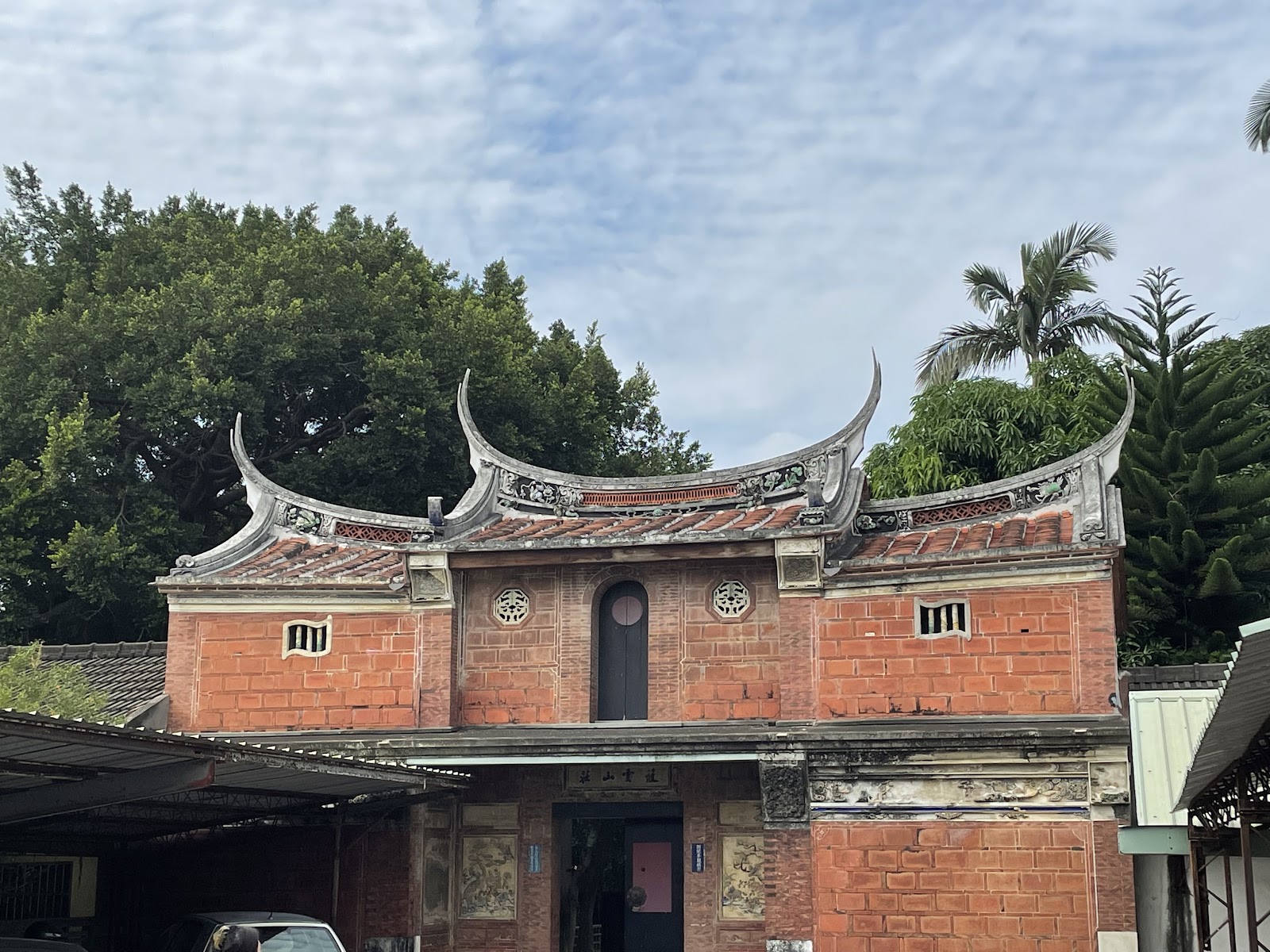 台中神岡筱雲山莊紅磚三合院外觀古蹟
