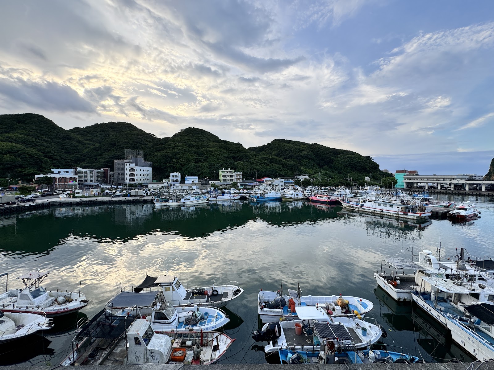 深澳海天步道俯瞰海景藍天新北東北角