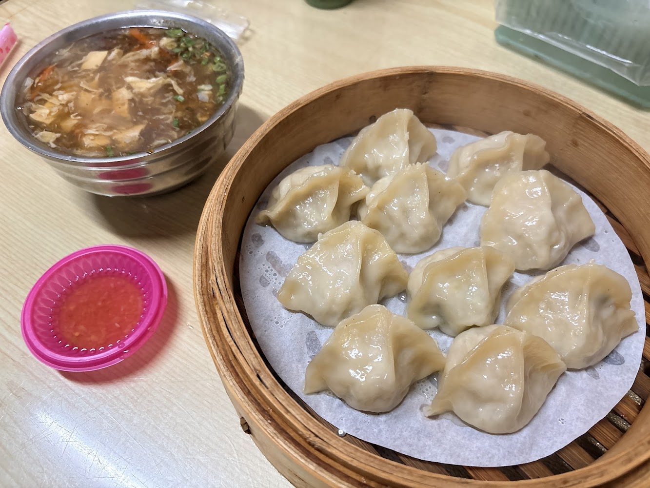 錦記蒸餃與酸辣湯套餐