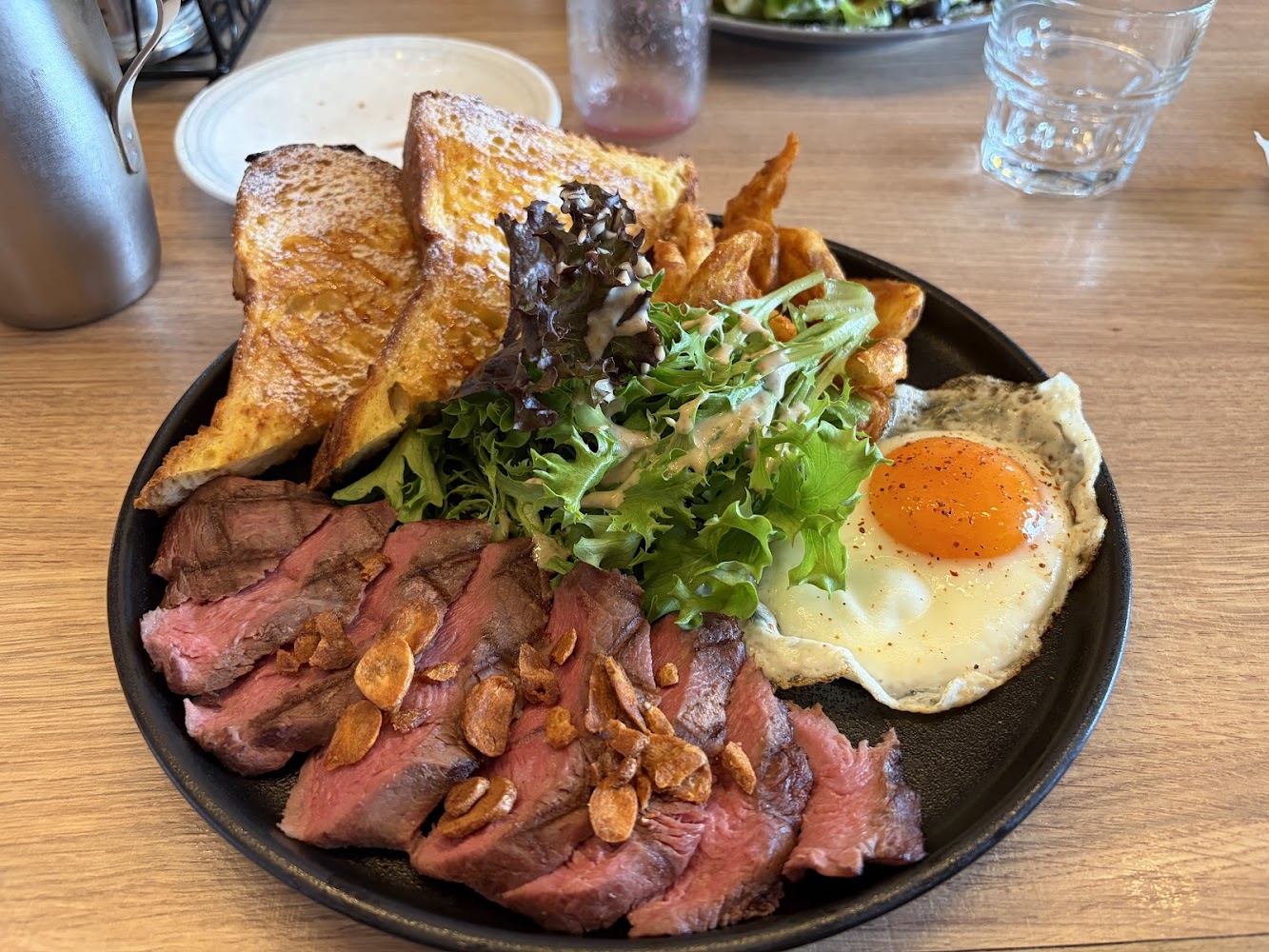 Second Floor 貳樓嘉義秀泰店早餐拼盤