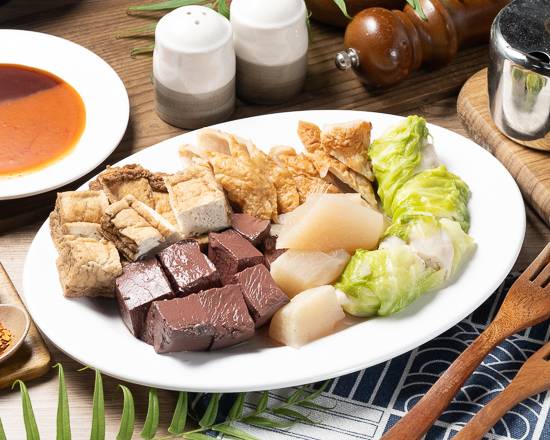 金茶壺八寶冬粉滷味小菜拼盤