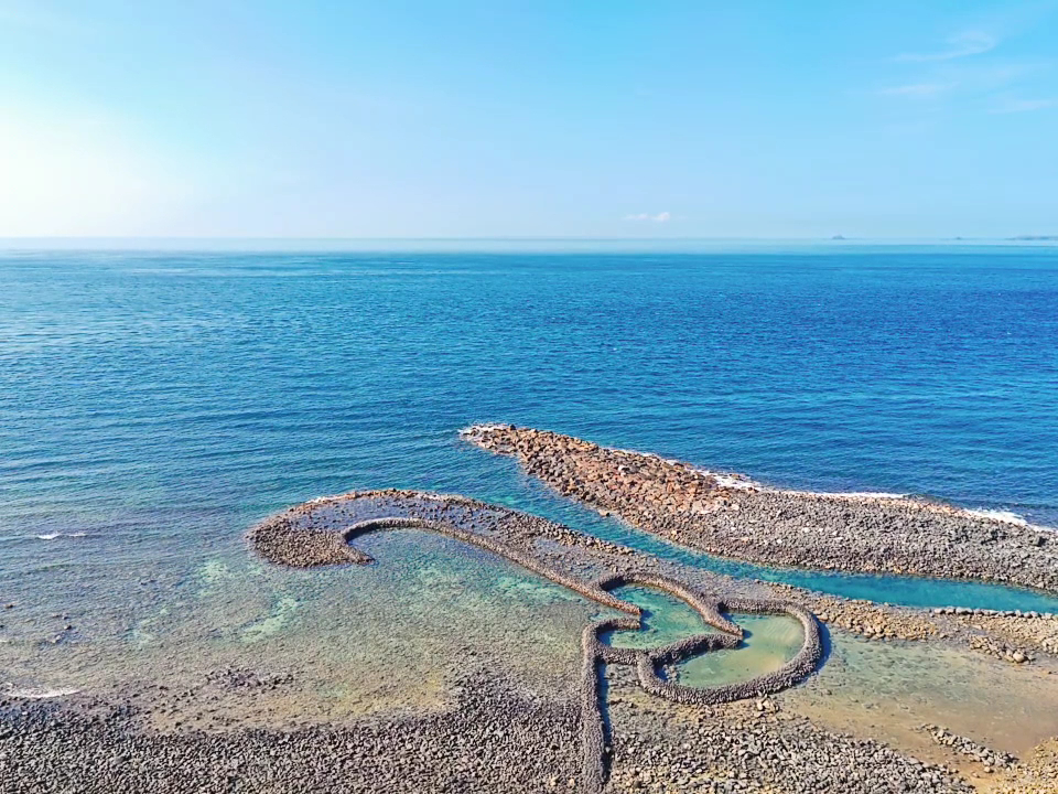 澎湖七美雙心石滬無人機空拍全景 天藍海碧