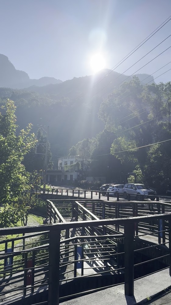 Hamoana星空帳篷露營地周邊山林步道景色