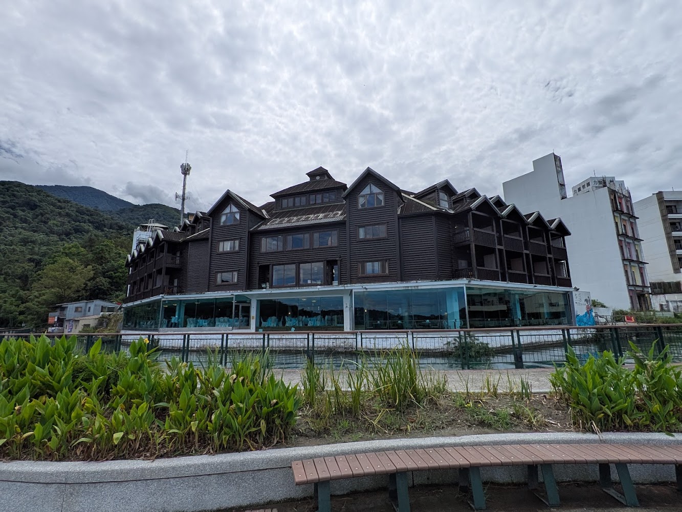 日月潭湖景渡假旅店外觀
