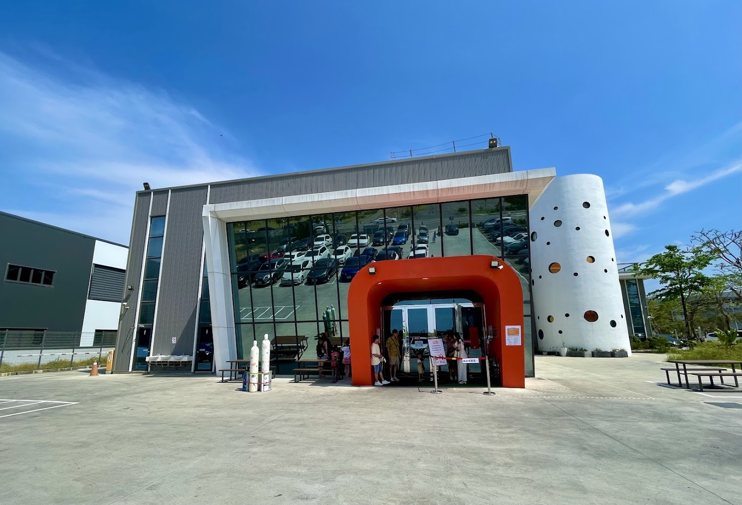 冷研碳索館建築外觀