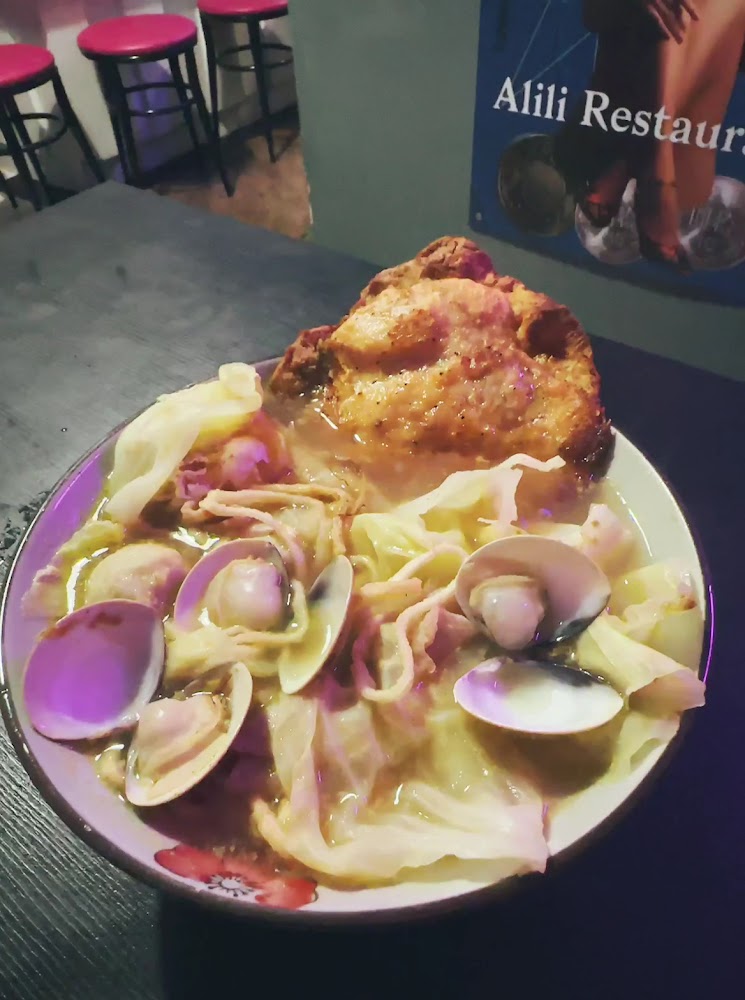 阿莉莉台灣小吃鍋燒麵料理