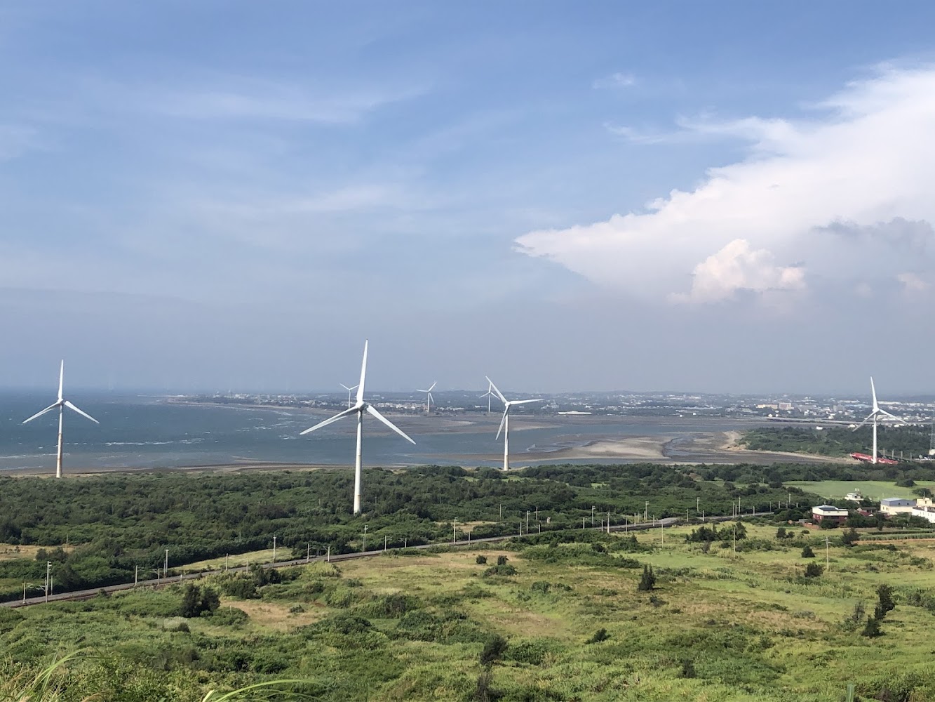 後龍好望角風景區海岸風車景觀