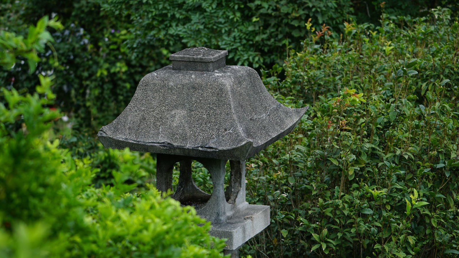 花蓮玉里神社遺址石燈籠，縱谷小鎮日據時代遺跡
