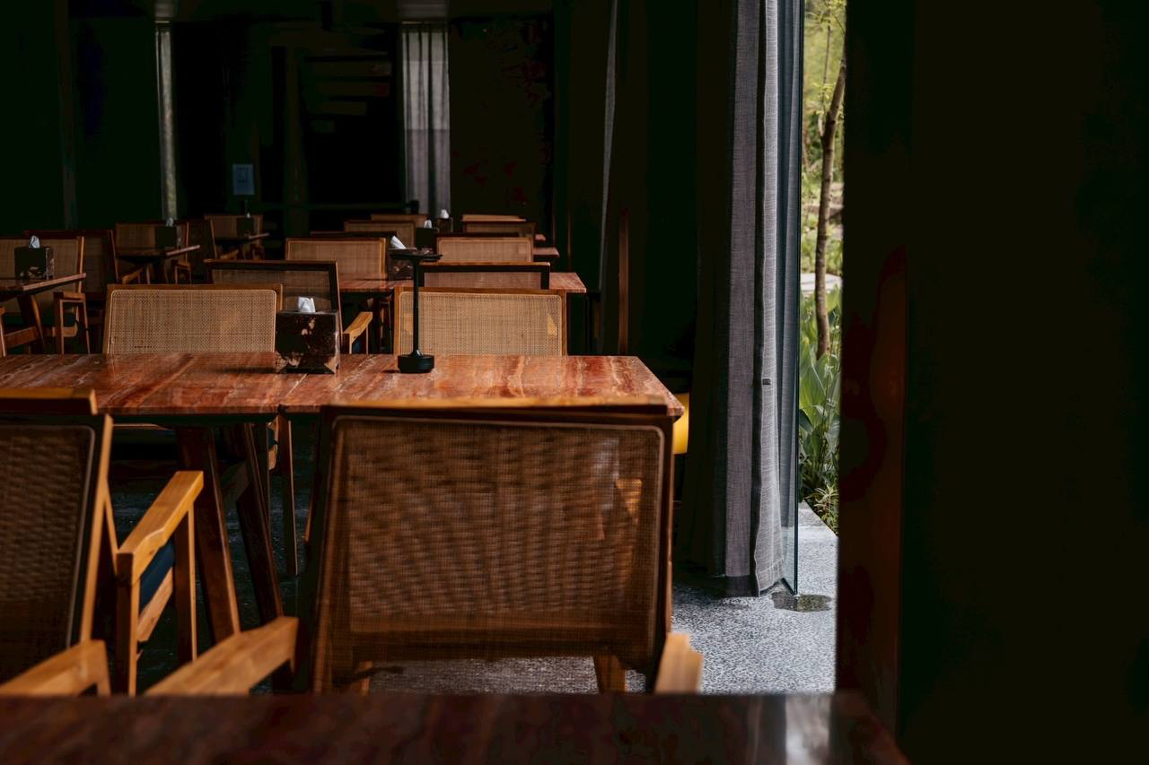 住在邦布 BANGBU VILLA 的綠意與靜謐之間,感受遠離喧囂的度假時光