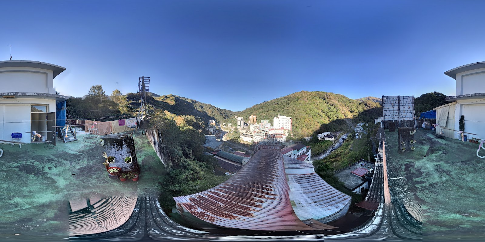 廬山溫泉全景鳥瞰，南投仁愛鄉峽谷溫泉街山城