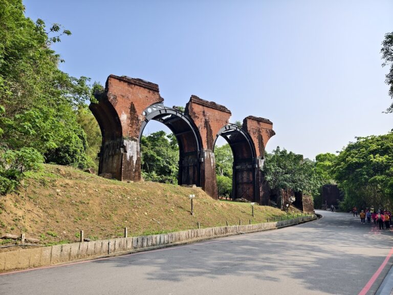 臺鐵舊山線懶人包|5大必訪景點與鐵道自行車玩法一次看