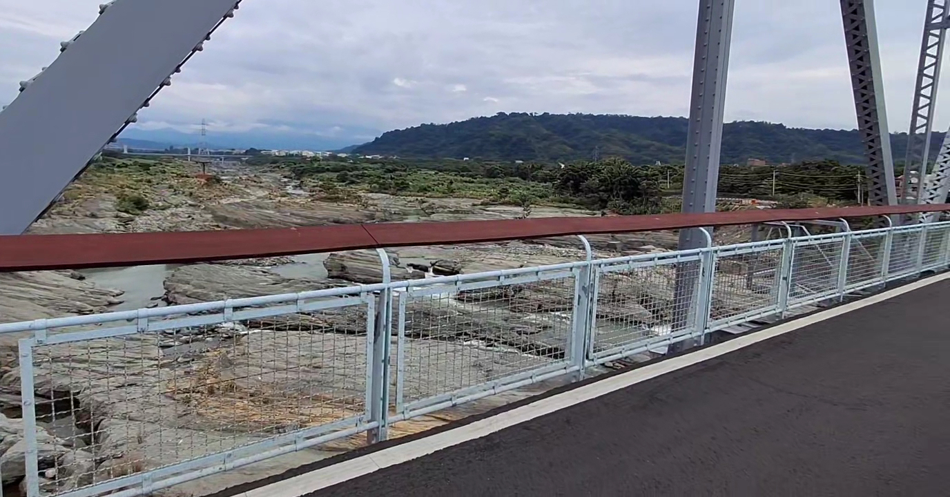 舊山線九號隧道深度評測，后豐鐵馬道最迷人的百年隧道騎旅提案