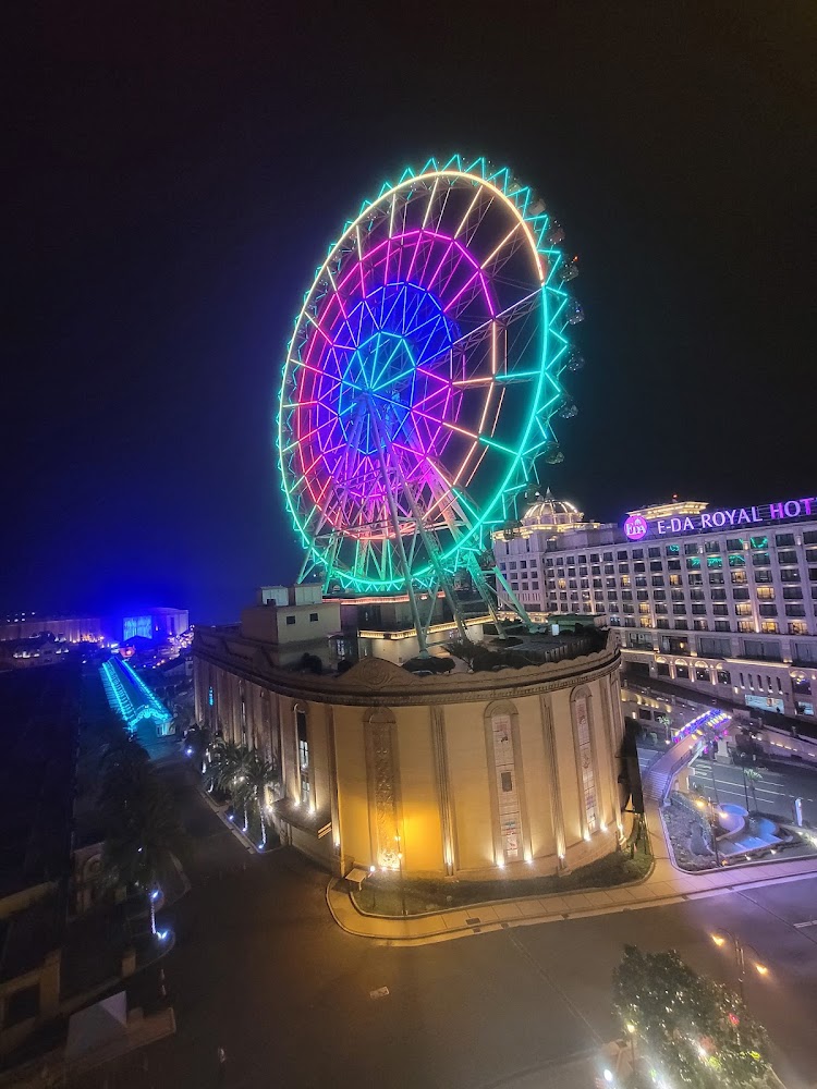 義大遊樂世界摩天輪深度開箱 高雄夜景、搭乘攻略與實玩評測一次看