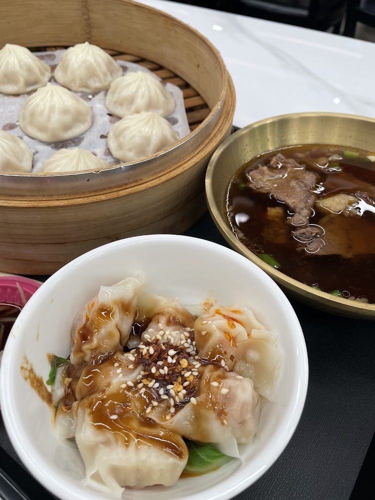 士林夜市必吃懶人包｜從地下美食街到老字號排骨、深夜熱炒一次看