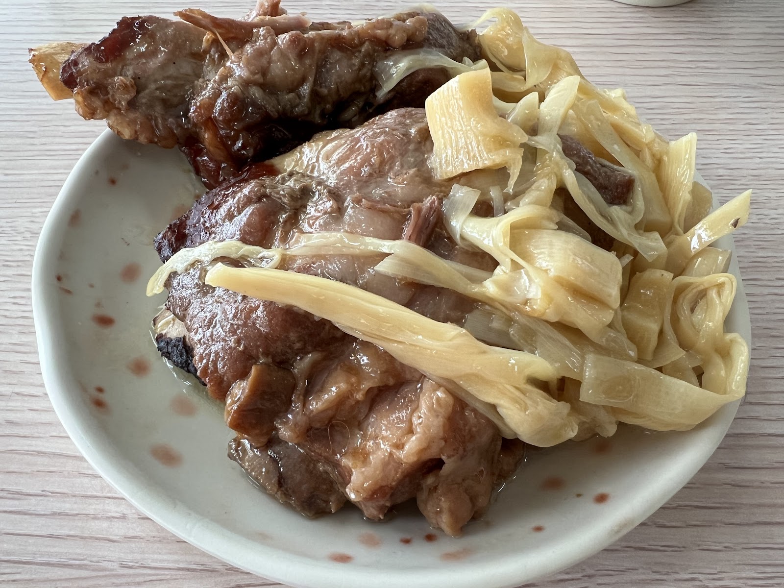 鮮吉品鮮魚湯排骨竹筍料理