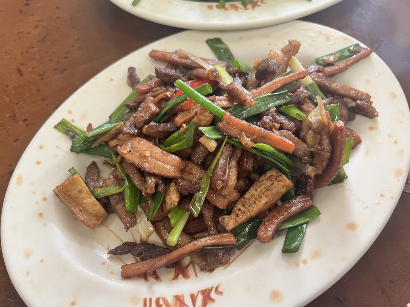 客家小炒炒肉絲豆干韭黃辣椒