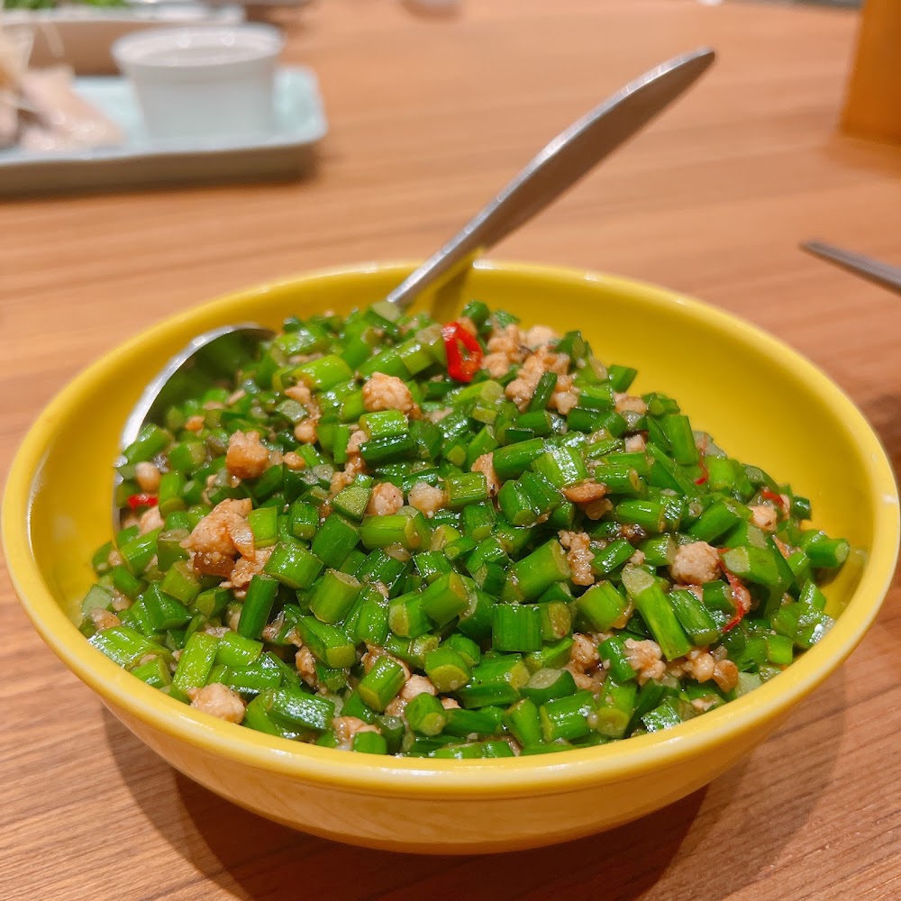 炒韭菜花與絞肉辣椒的台式熱炒