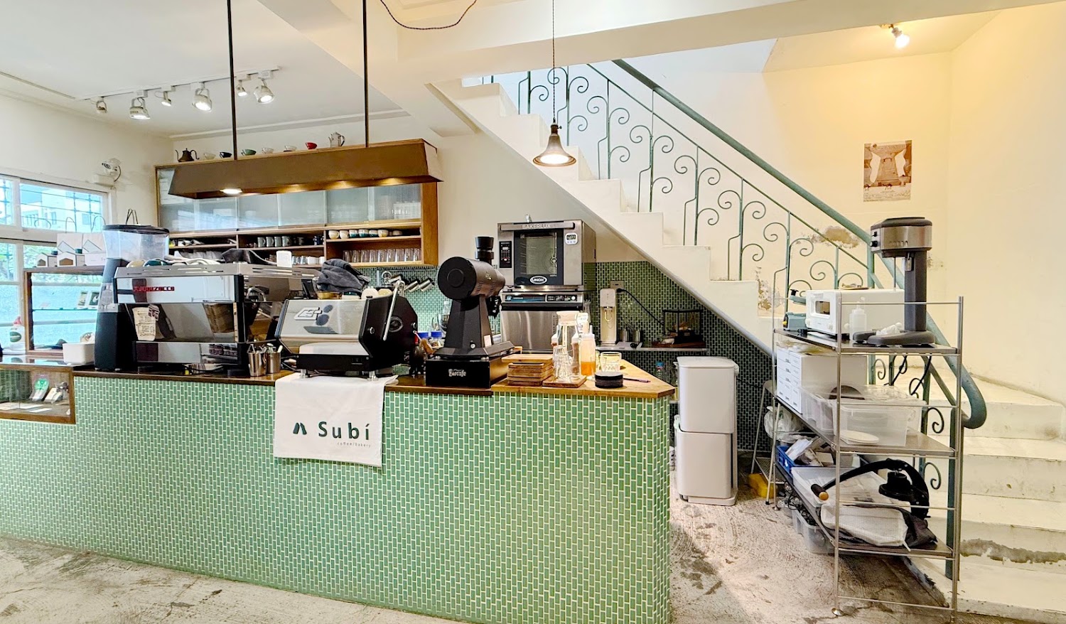 Subi coffee&bakery 吧台與咖啡設備