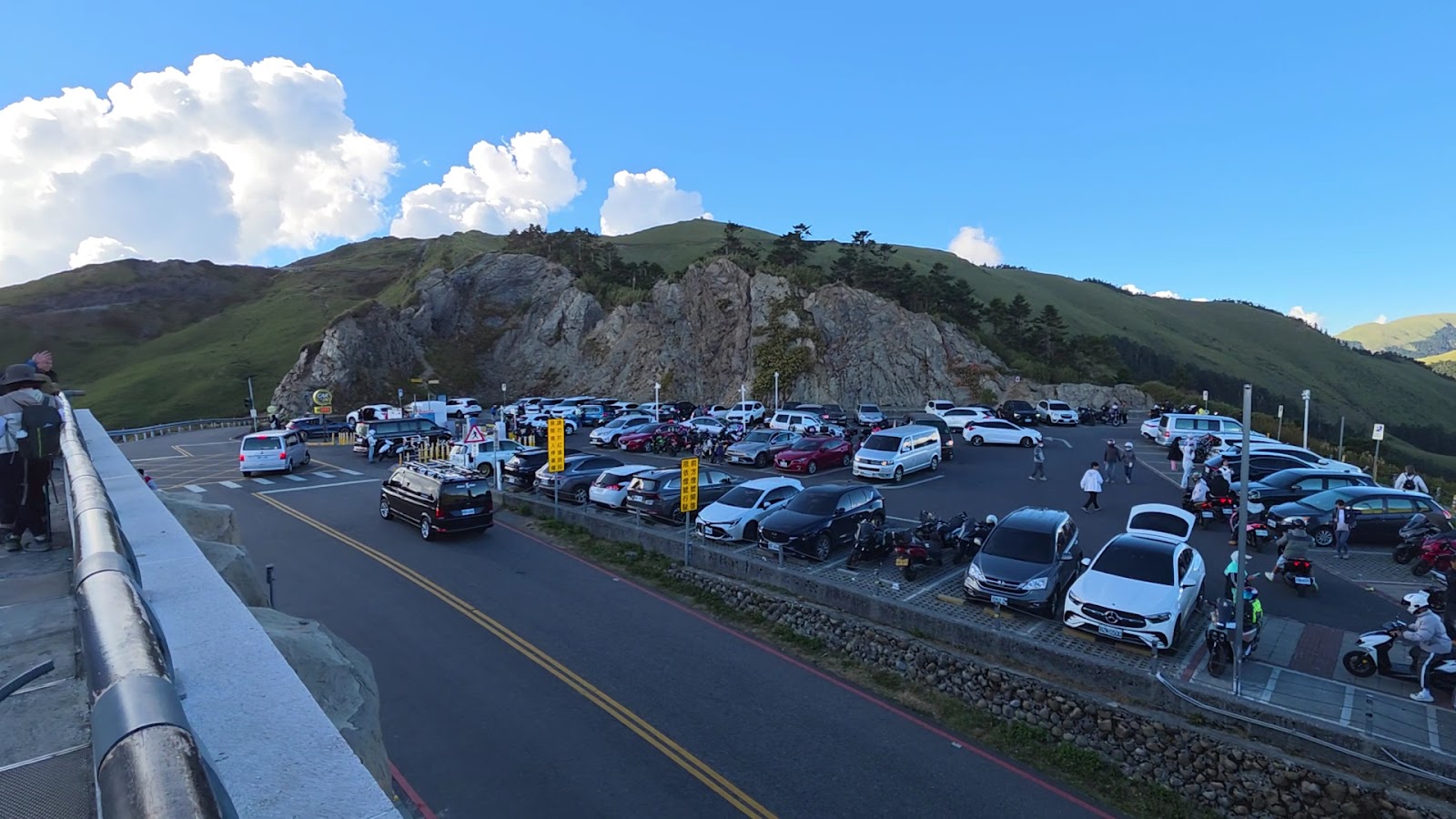 合歡山武嶺區域高山地形全景,海拔3000公尺以上的絕美風光