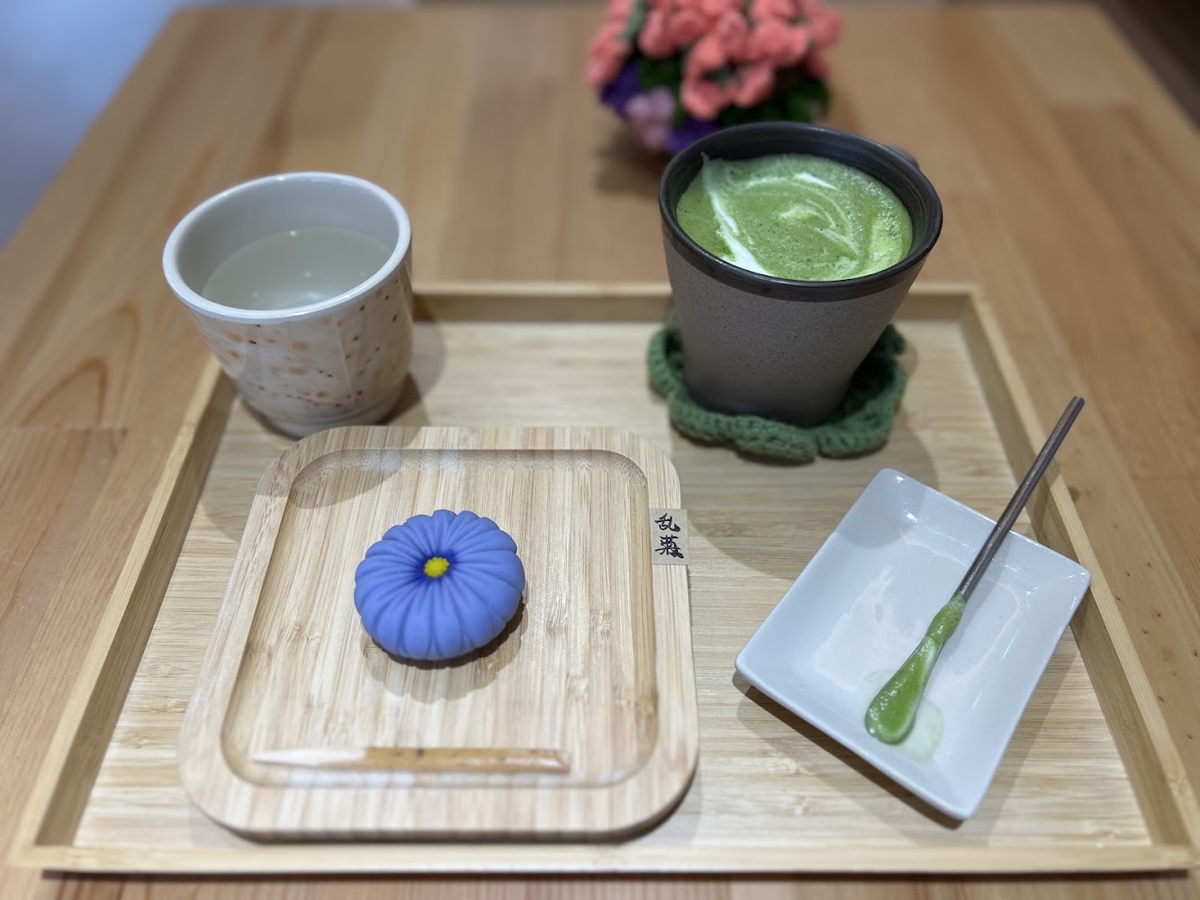 綠11 和洋菓子紫色和菓子與抹茶