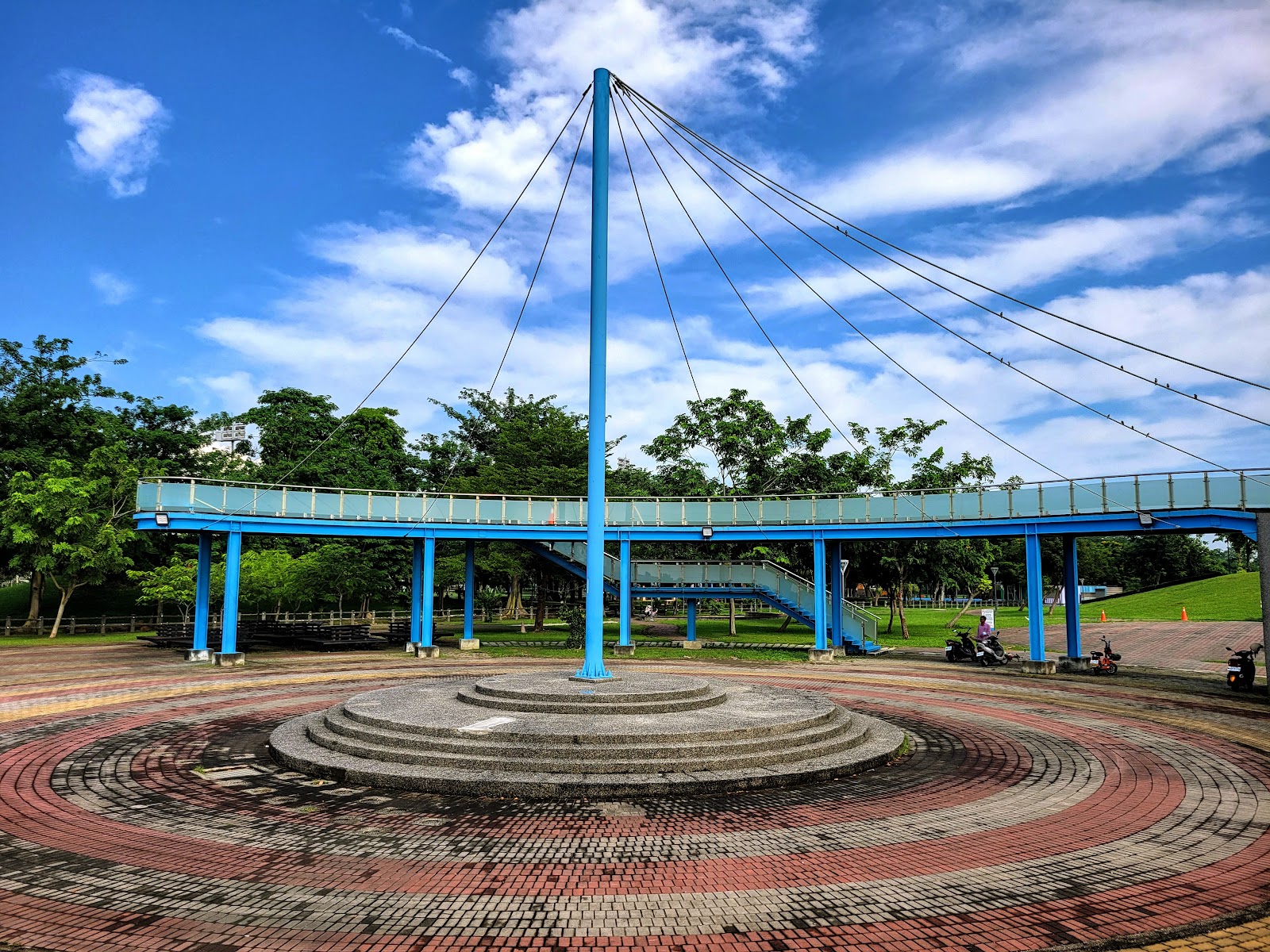 南州運動公園藍色懸吊觀景平台