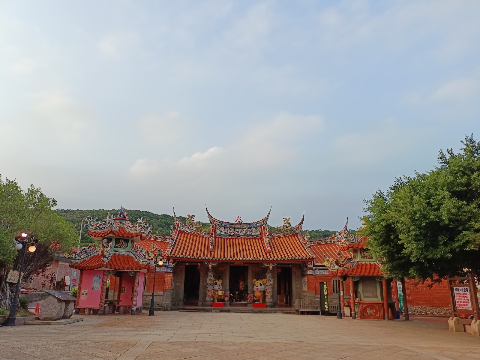 湖口三元宮紅瓦廟埕全景 新竹湖口老街古蹟