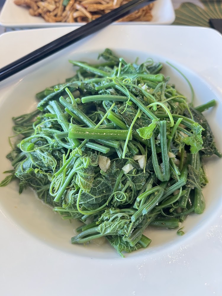 菁艷景觀餐廳炒龍鬚菜