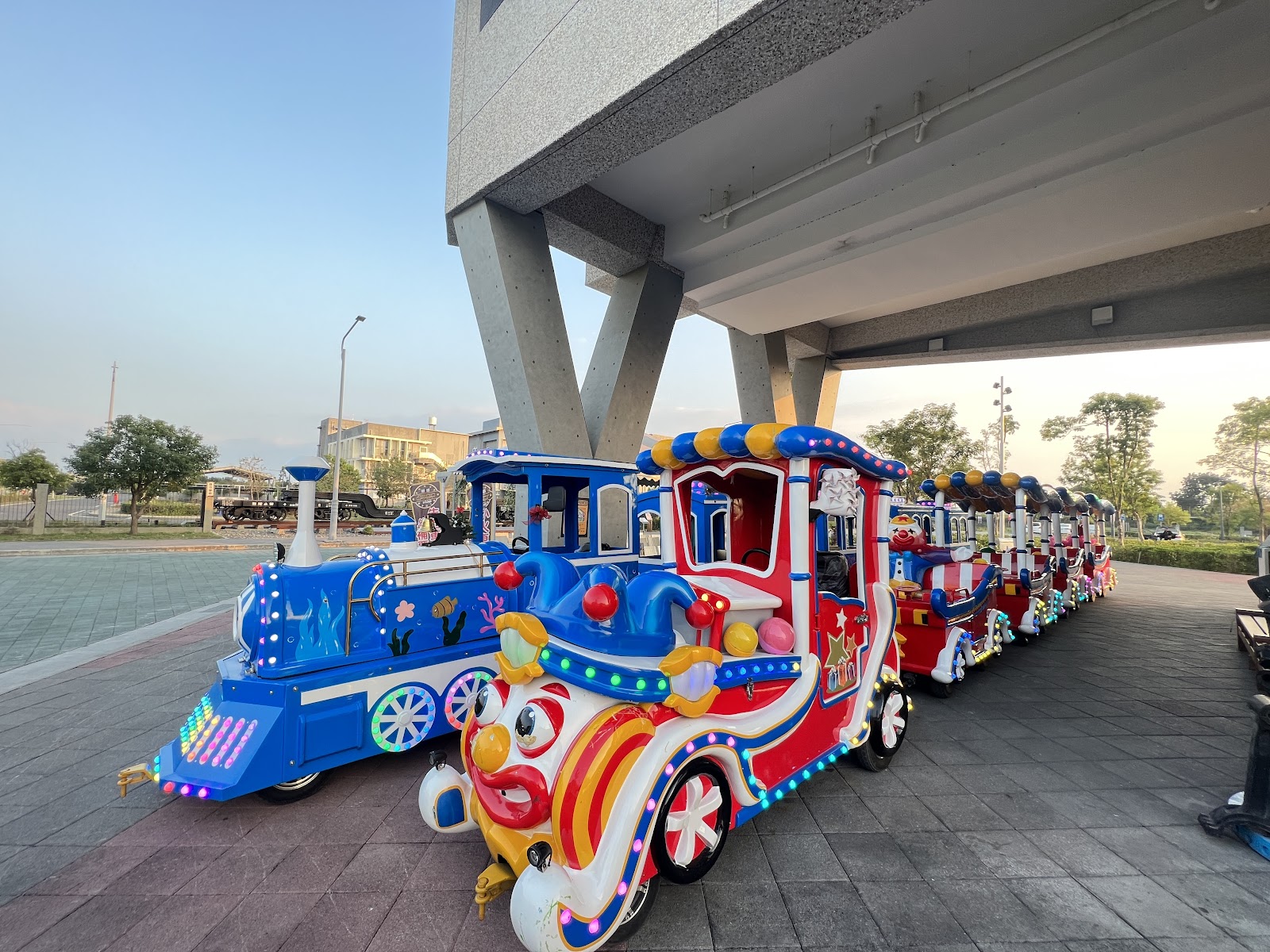 潮州鐵道園區繽紛兒童小火車遊樂設施