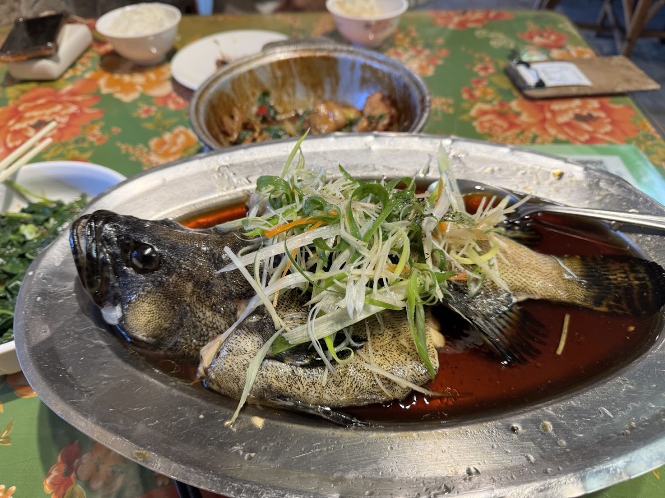 常青廬清蒸魚與蔥絲醬汁料理