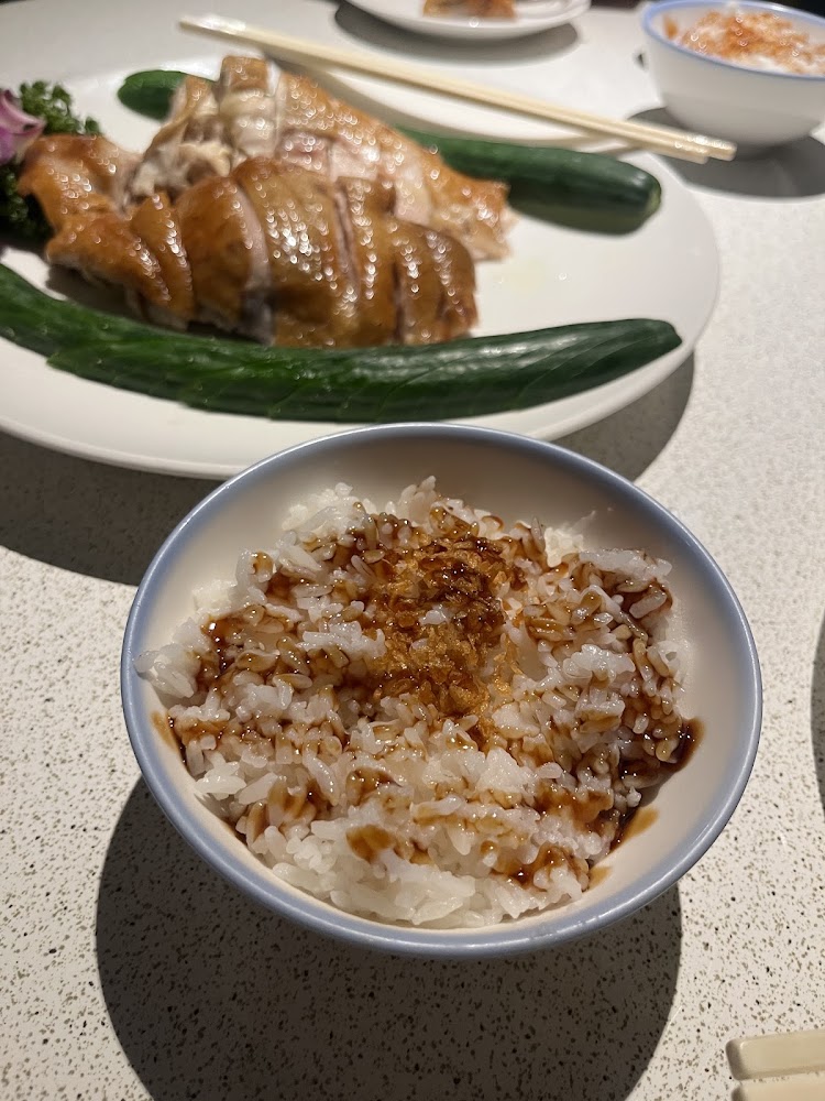 白飯與白切雞的中式餐桌搭配