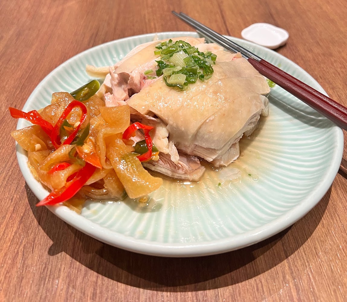 白斬雞搭配小菜