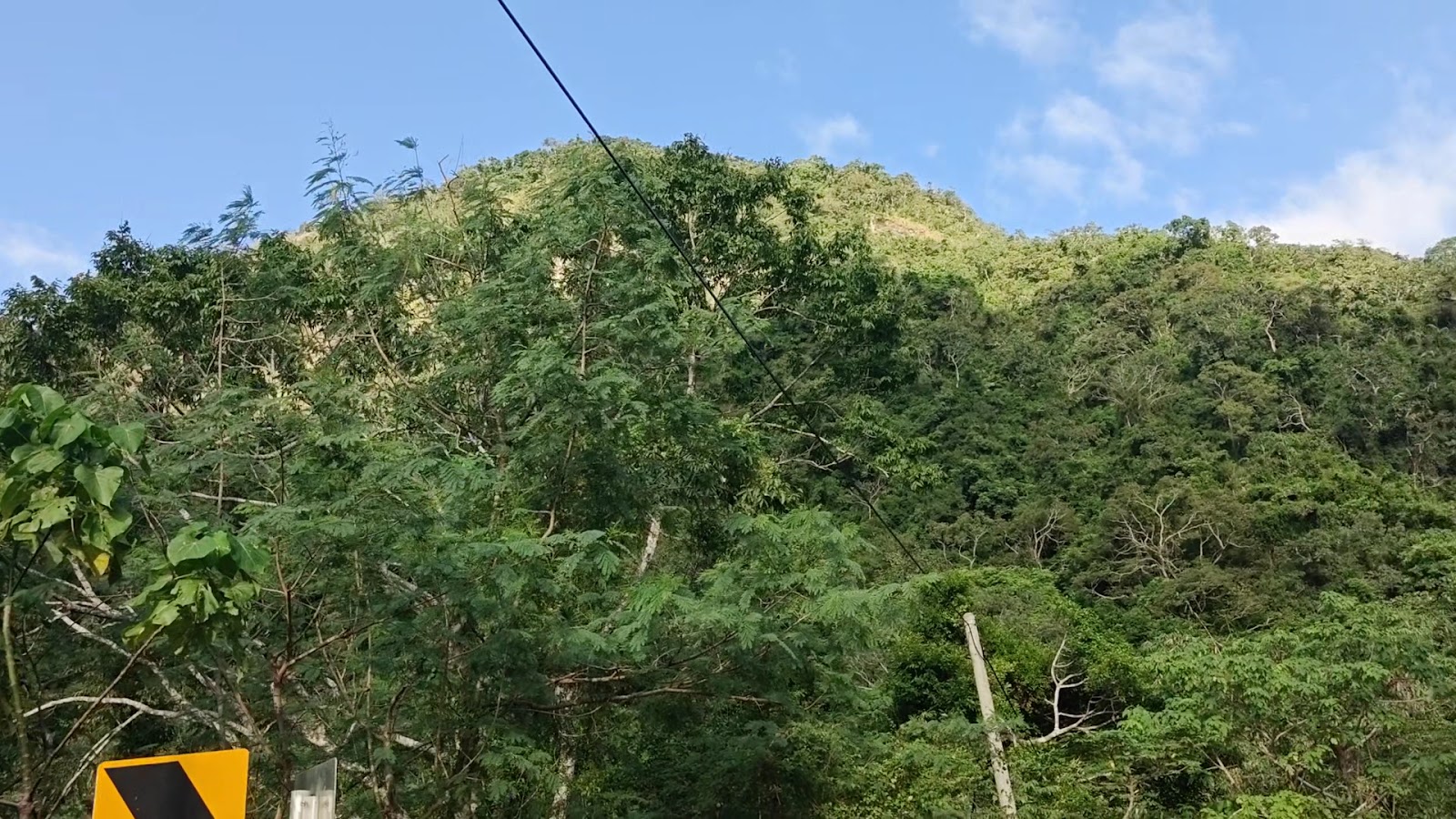 利吉溫泉周邊山巒疊翠自然秘境