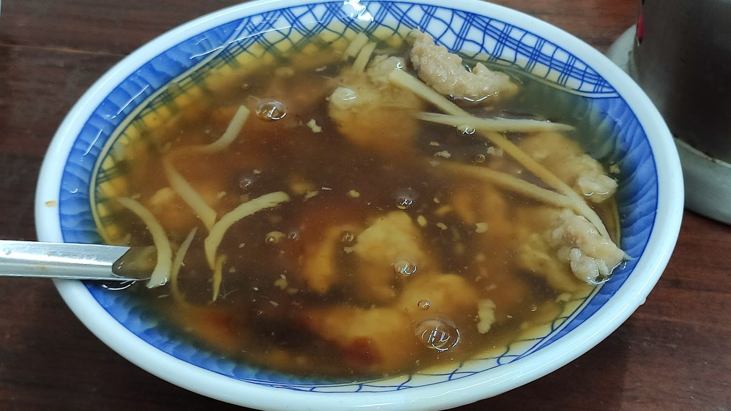 廖記肉羹老店的一碗羹湯