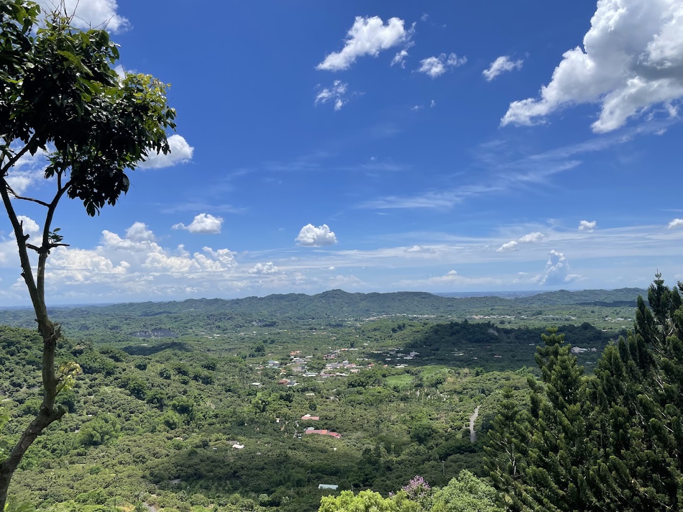 遼闊山谷與自然景觀