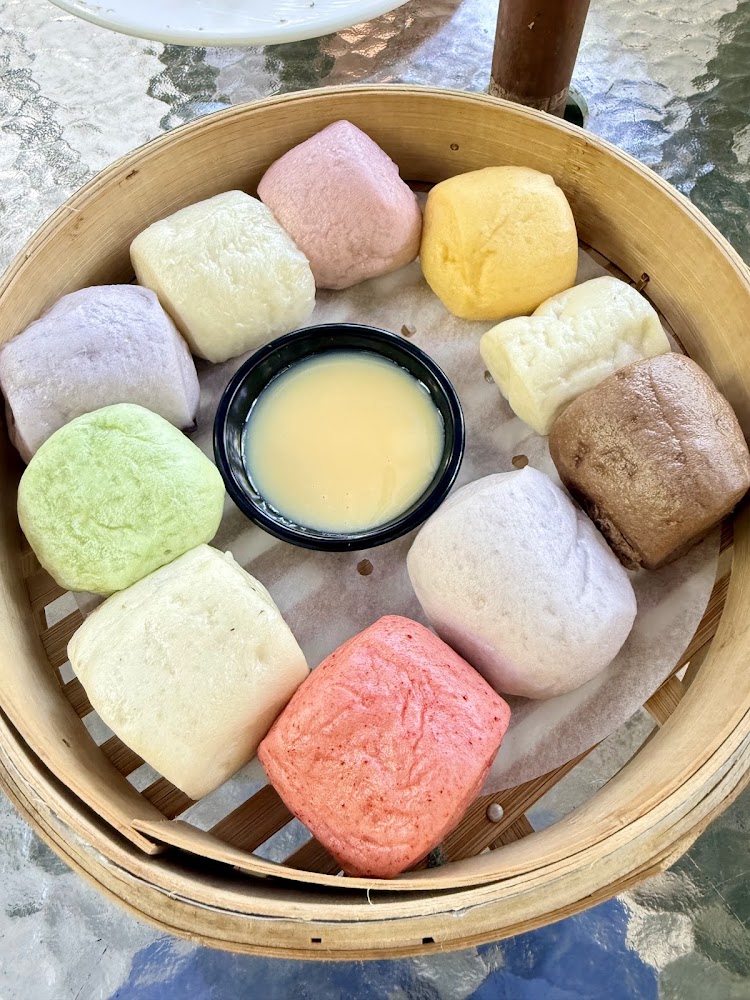 常青廬彩色小饅頭與煉乳點心